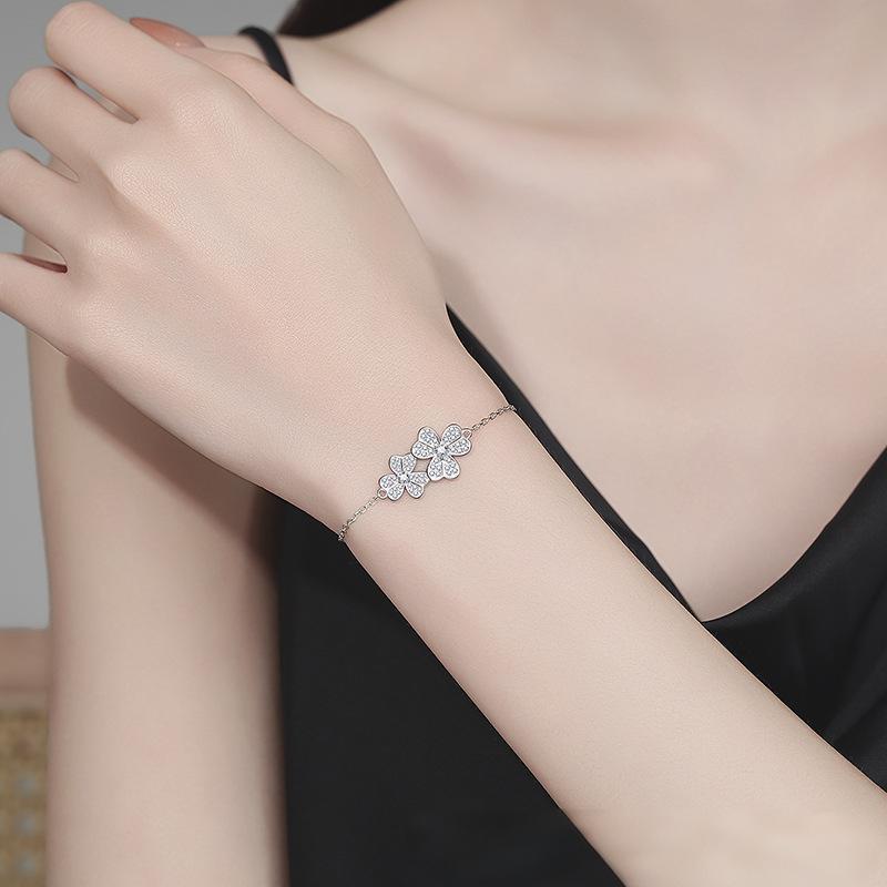 Enchating Full Moissanite Double Clover Moissanite Bracelet