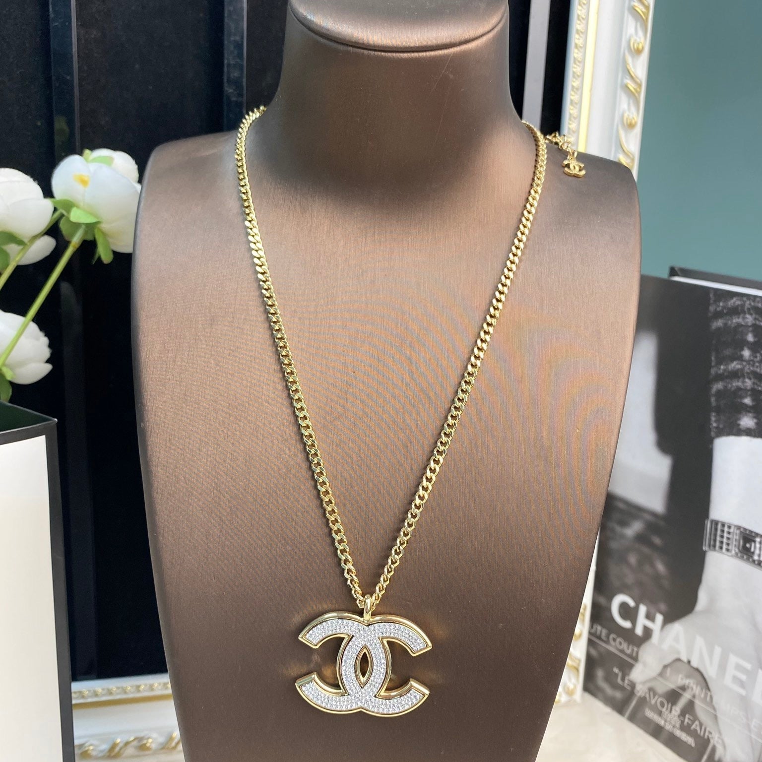 Chanel Diamond Gold Necklace